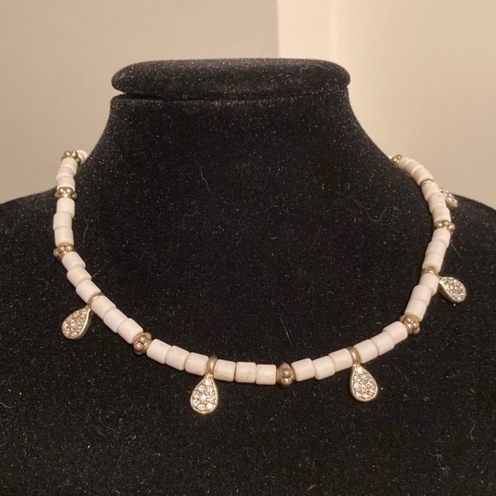 Decree White and Gold Beaded Necklace with Teardrop Charms